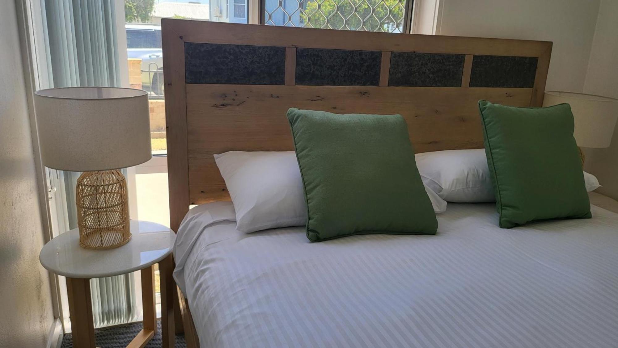 Husky 19 Beautifully Appointed Apartments - Great Location - In The Heart Of Husky Huskisson Εξωτερικό φωτογραφία